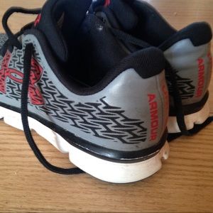 Under Armour Boys Tennis Shoes